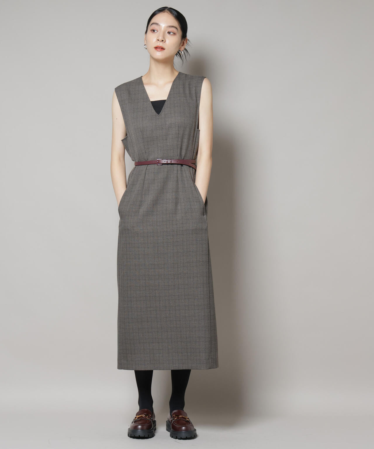 ストレッチサージチェックVネックワンピース(セットアップ可) | NANO