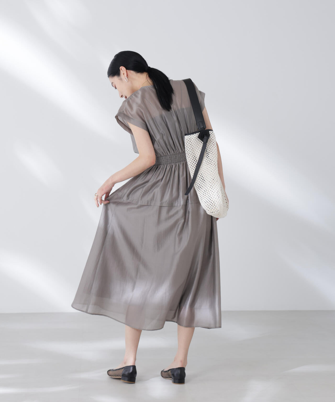 シアーサテンウエストシャーリングワンピース
