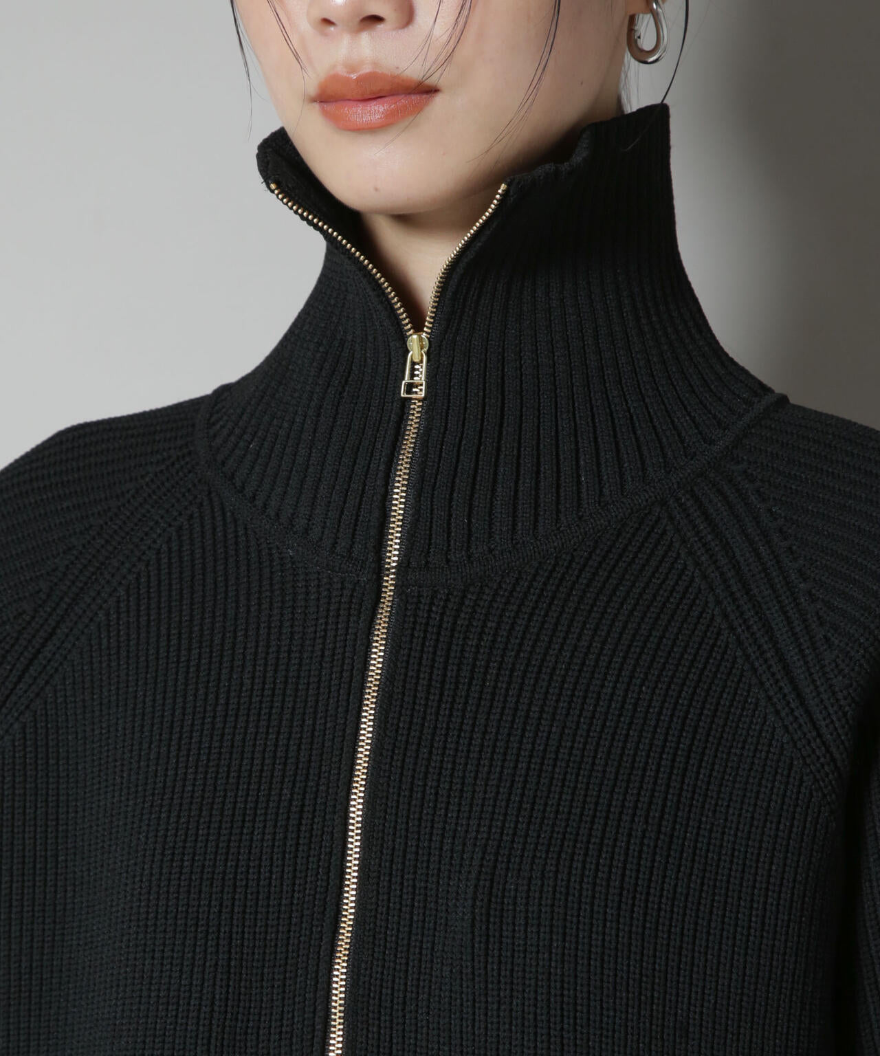 片畦ニットハーフジップミニワンピース