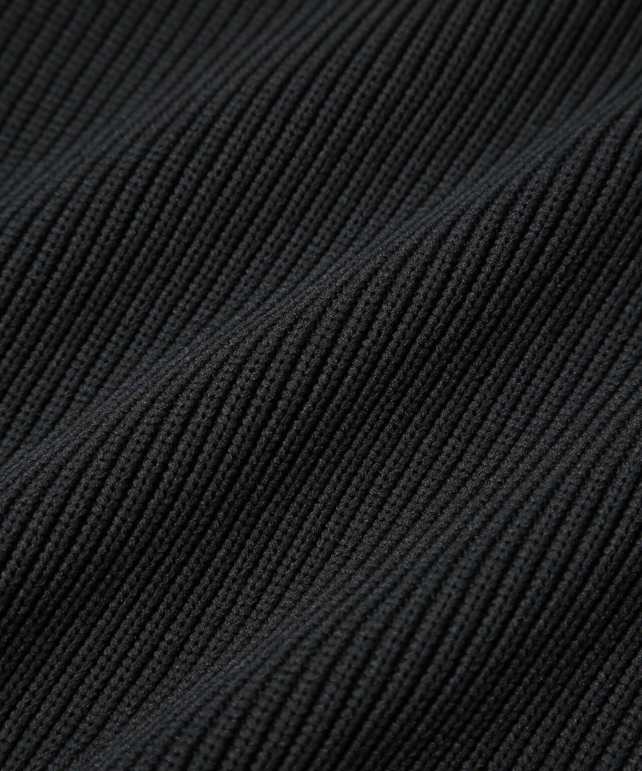 片畦ニットハーフジップミニワンピース