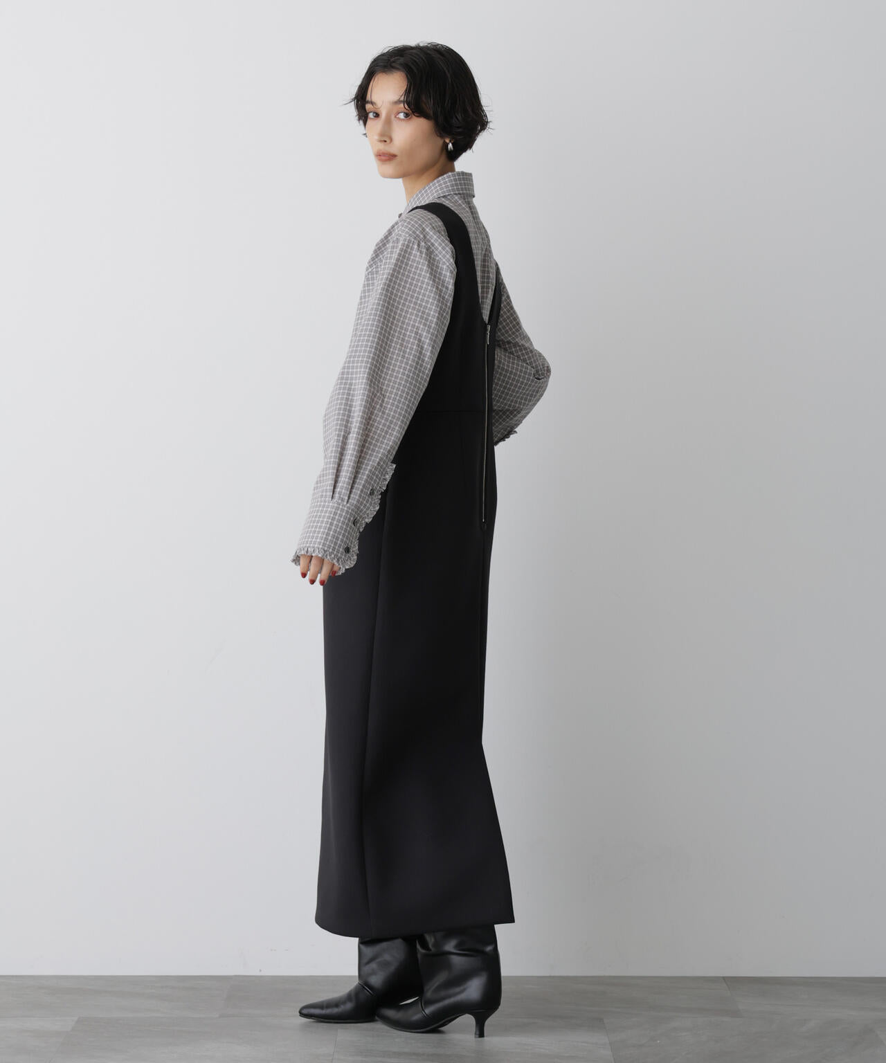 「STEVELOUR」ダンボールボトルドレス