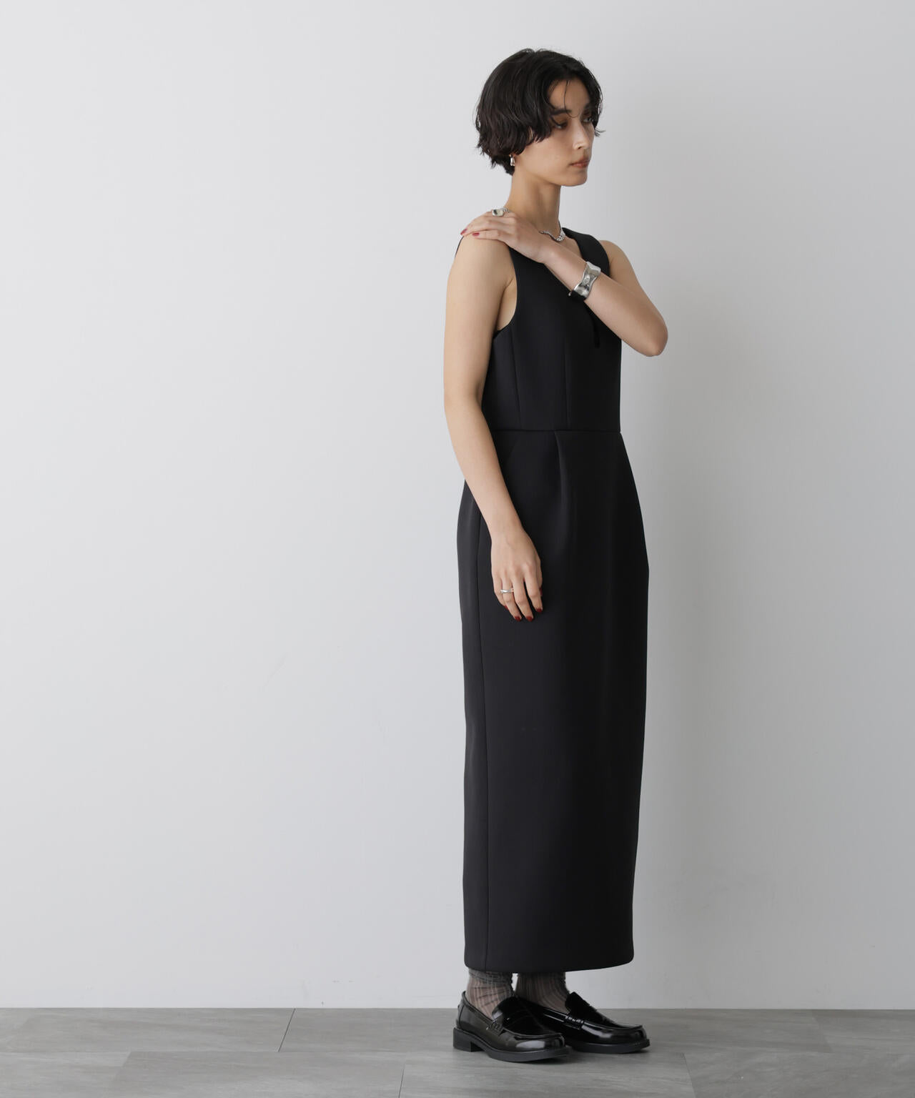 「STEVELOUR」ダンボールボトルドレス