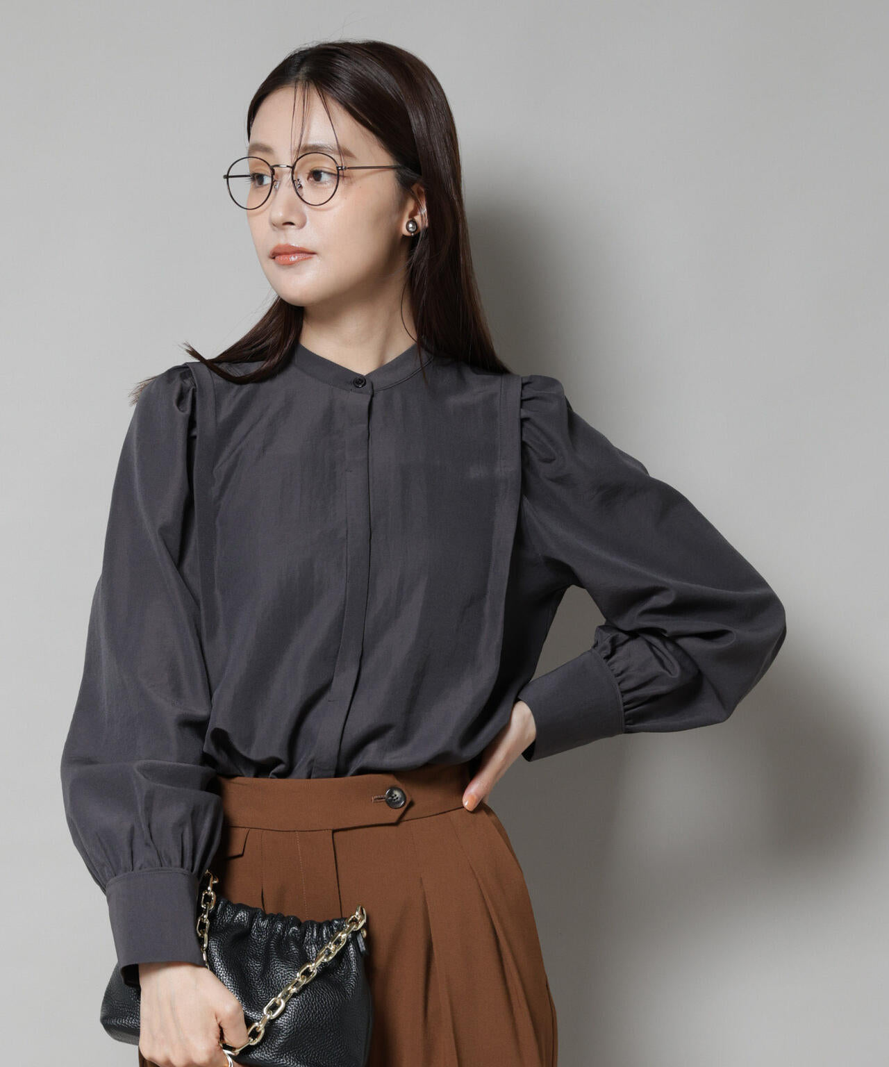 ショルダーギャザーブラウス