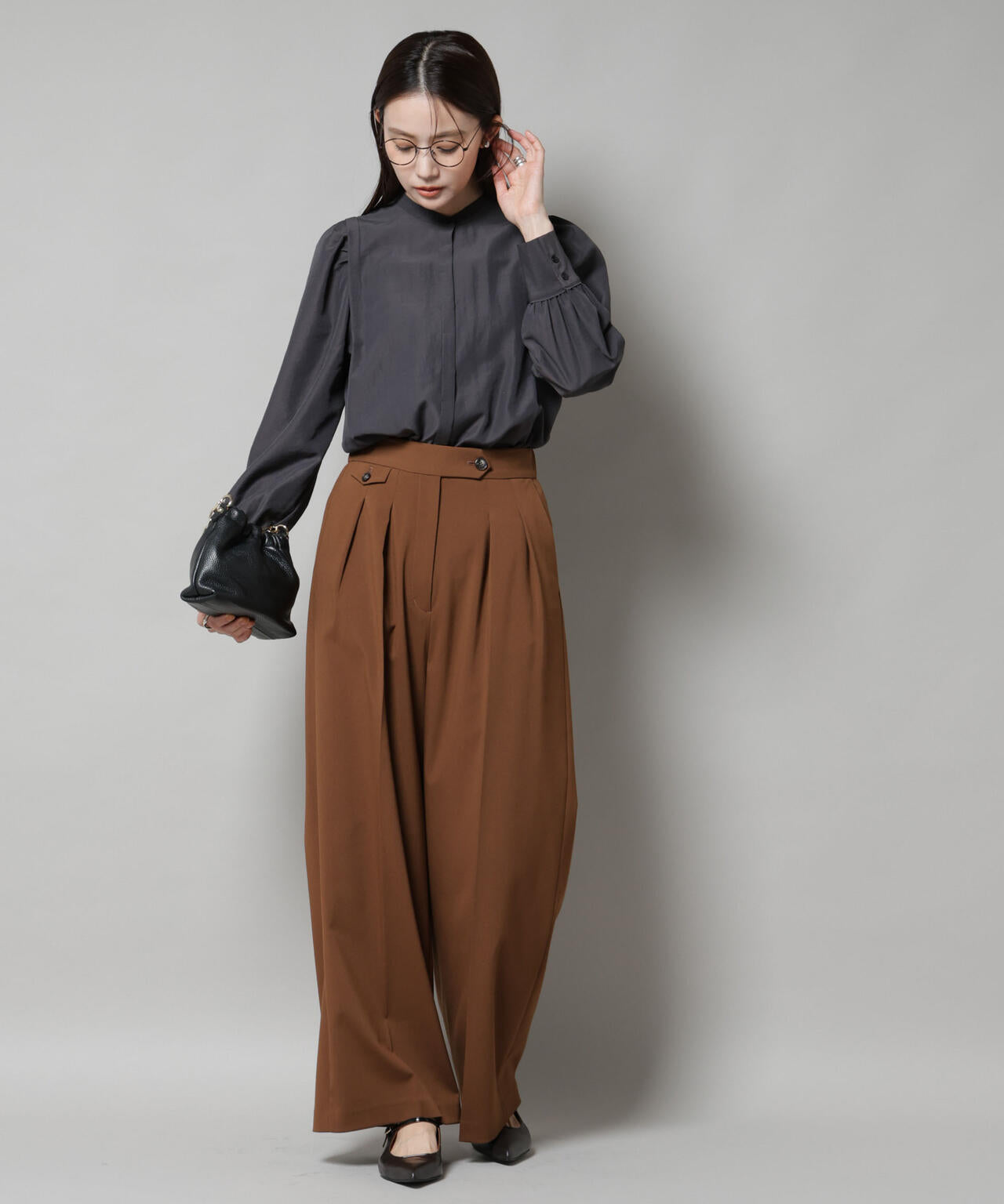 ショルダーギャザーブラウス