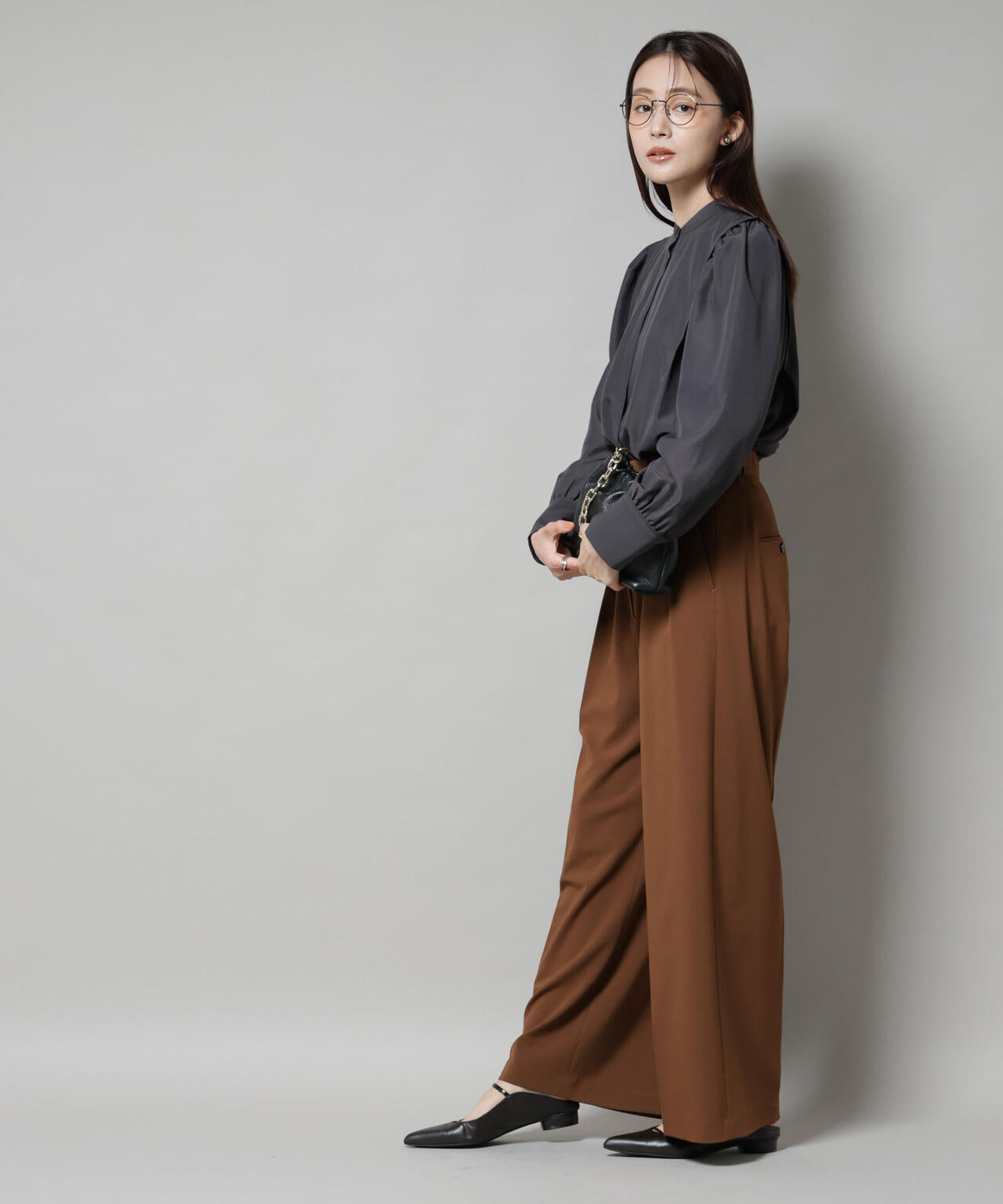 ショルダーギャザーブラウス