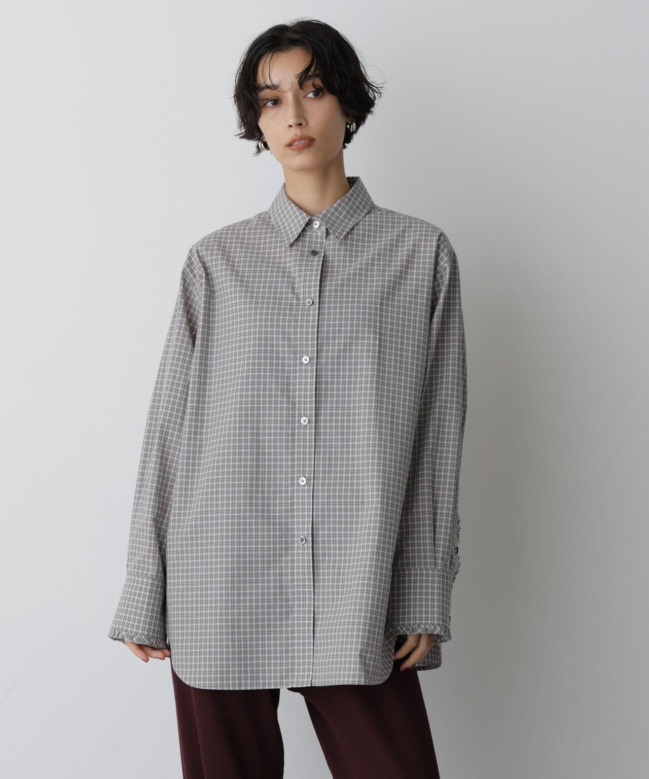 「STEVELOUR」モダンプレッピーシャツ