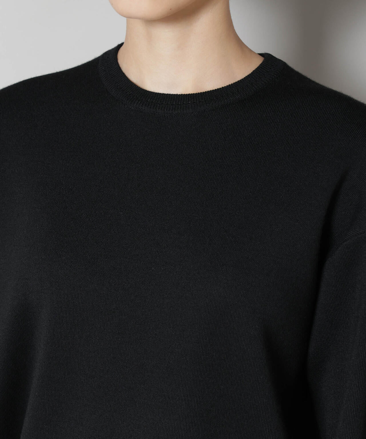 毛玉レスニットスムースクルーネックプルオーバー