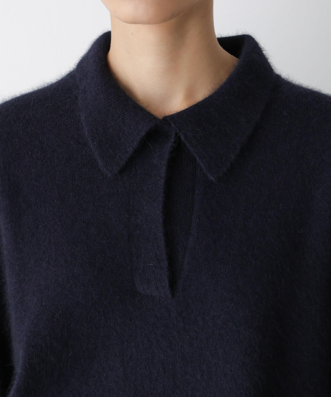 「STEVELOUR」スキッパーポロ衿ソフトタッチニット