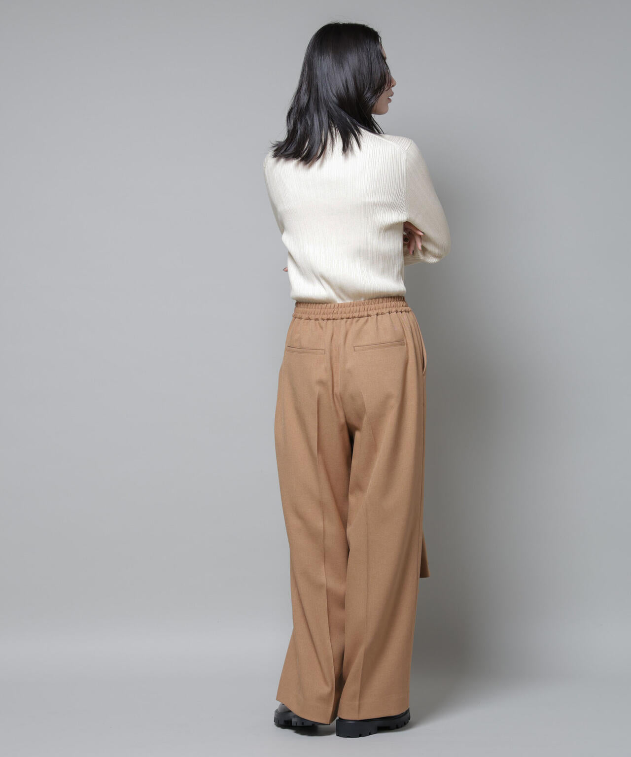 ホホバオイル加工ランダムリブタートルニット