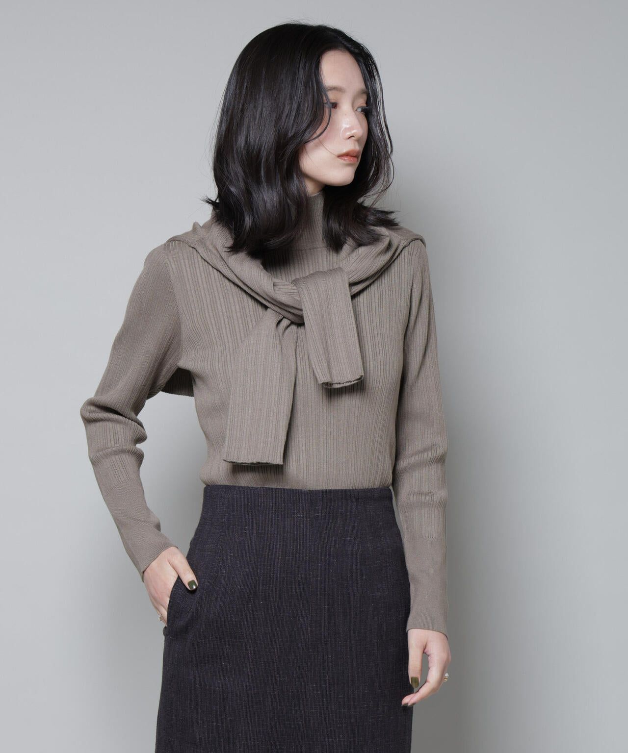 ホホバオイル加工ランダムリブタートルニット