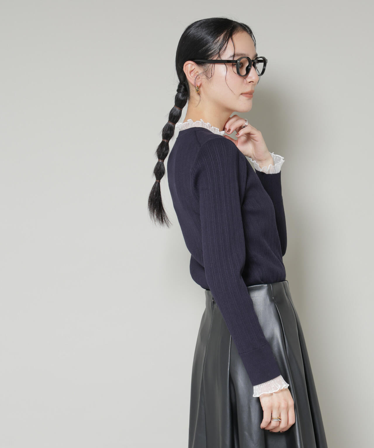 ホホバオイル加工チュールフリル付きランダムリブニット