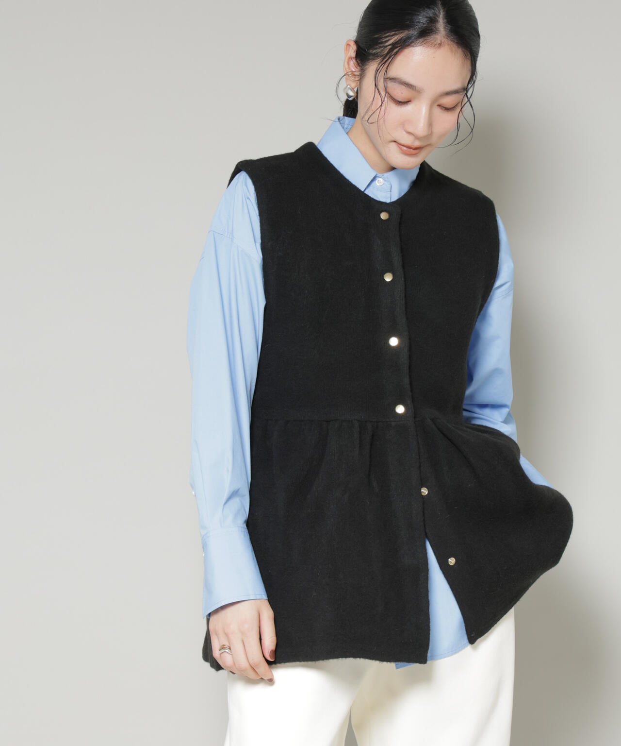 ダブルフェイスペプラムニットベスト | NANO universe（ナノ