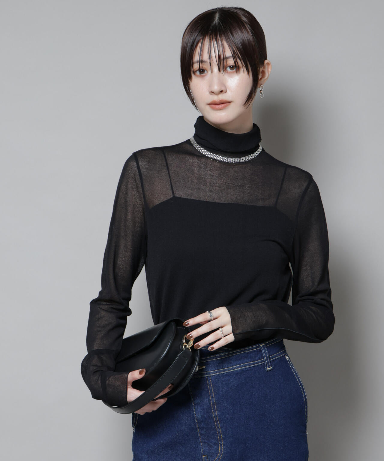 テチチテラス　シアータートルトップス　オフ白　フリーサイズ セール】 バイカラーシアートップス（オフホワイト/チャコールグレー