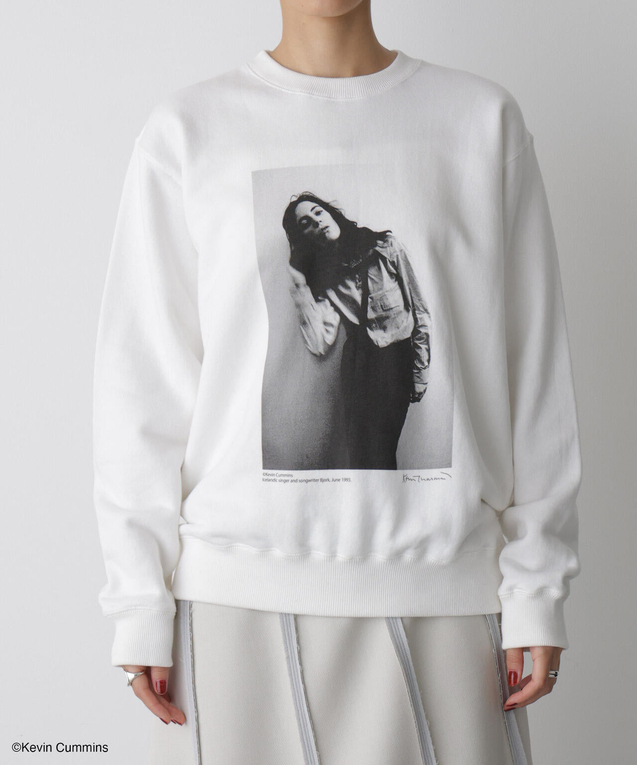 STEVELOUR」Kevin Cummins×STEVELOURトレーナー | NANO universe