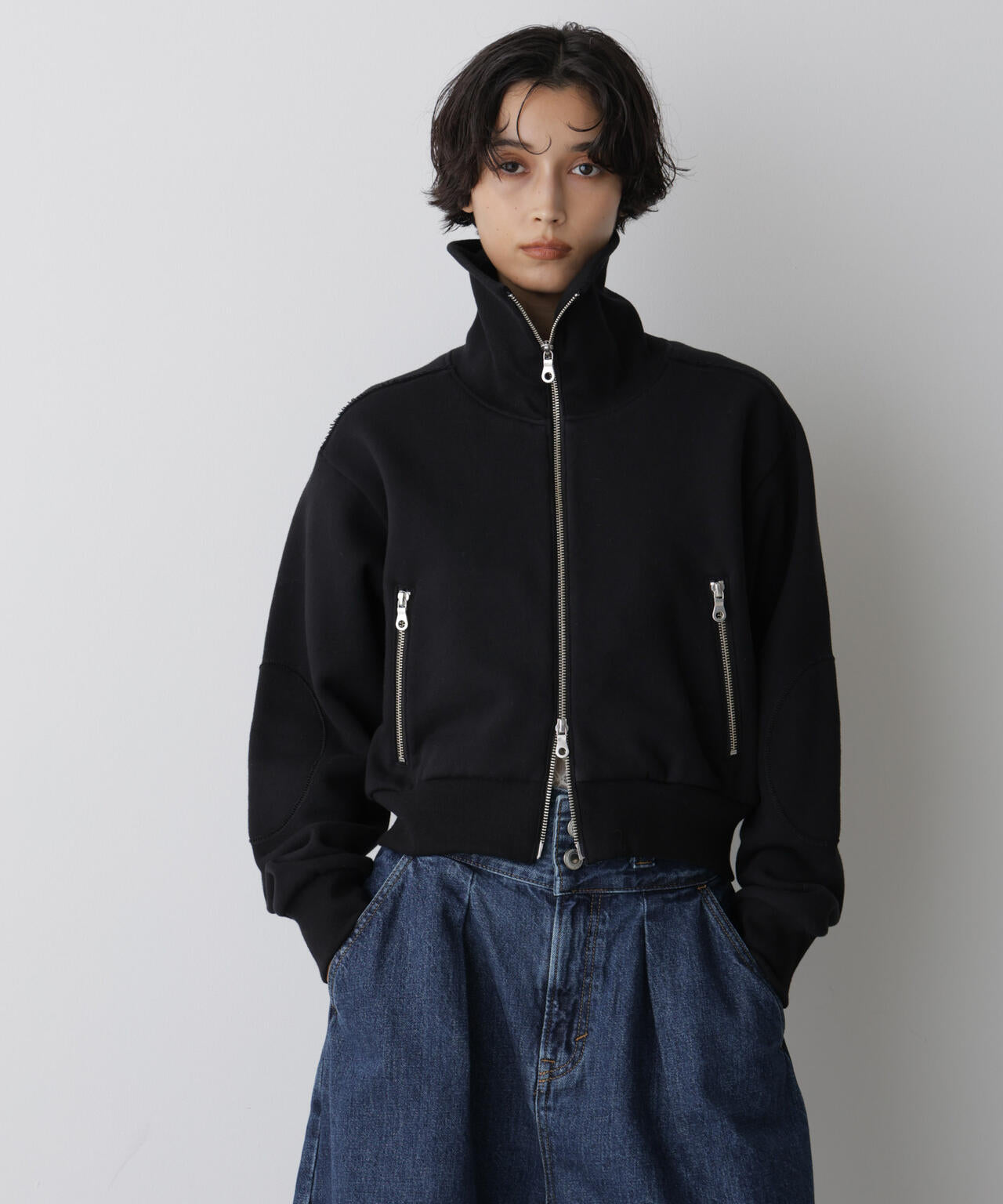 「STEVELOUR」コンパクトダブルジップスウェット