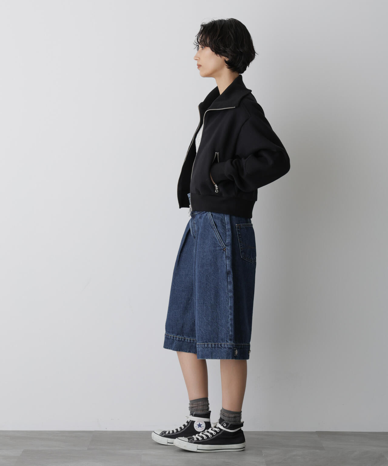 「STEVELOUR」コンパクトダブルジップスウェット