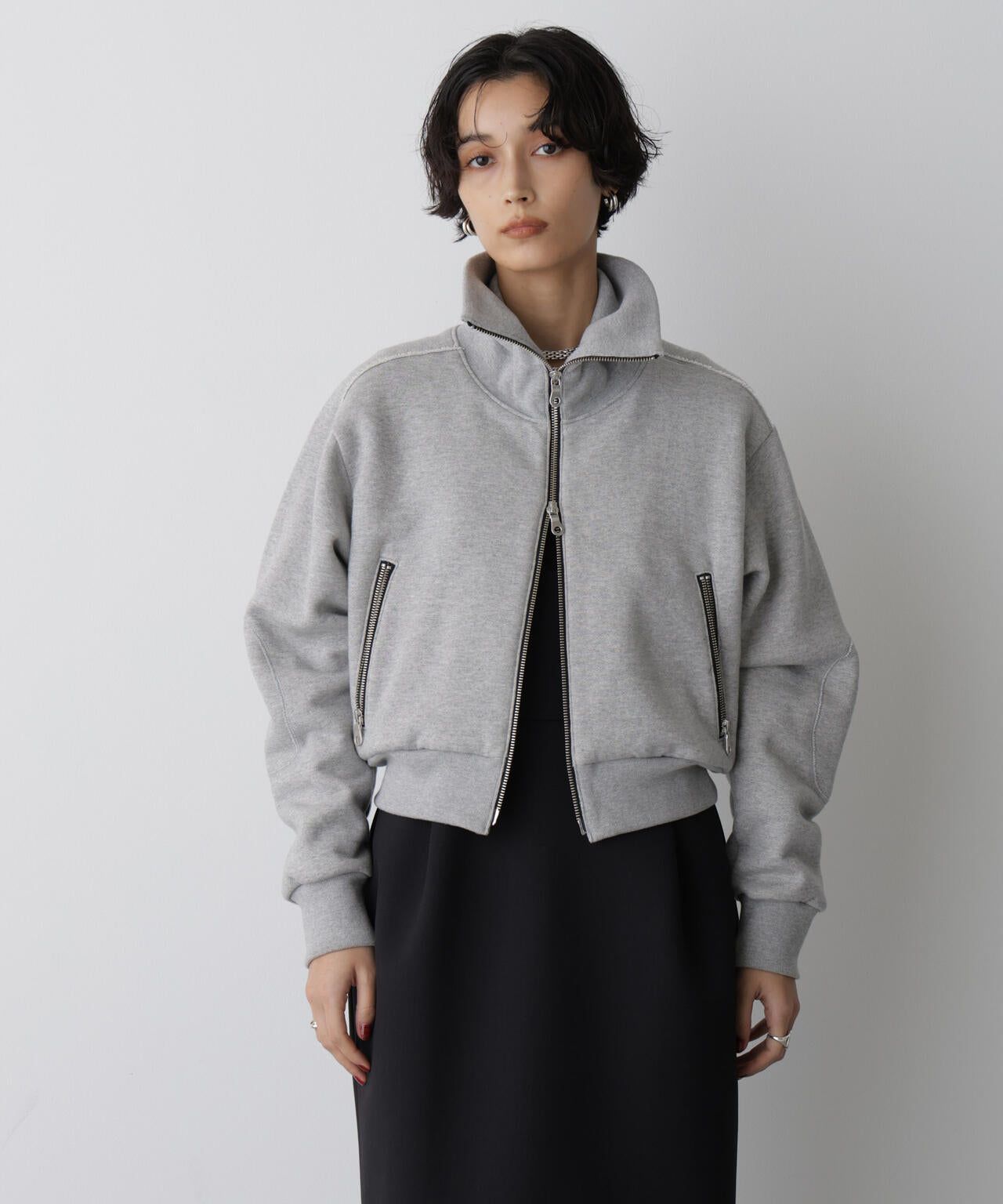 「STEVELOUR」コンパクトダブルジップスウェット