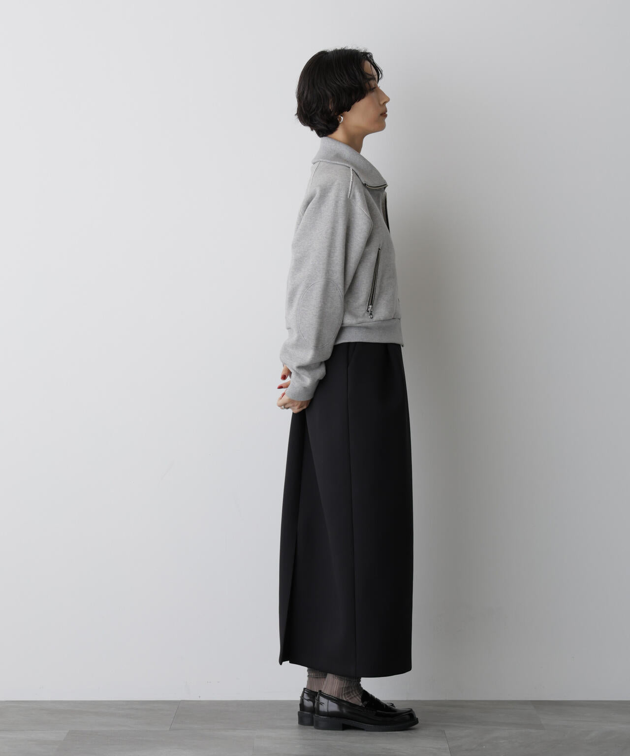 「STEVELOUR」コンパクトダブルジップスウェット