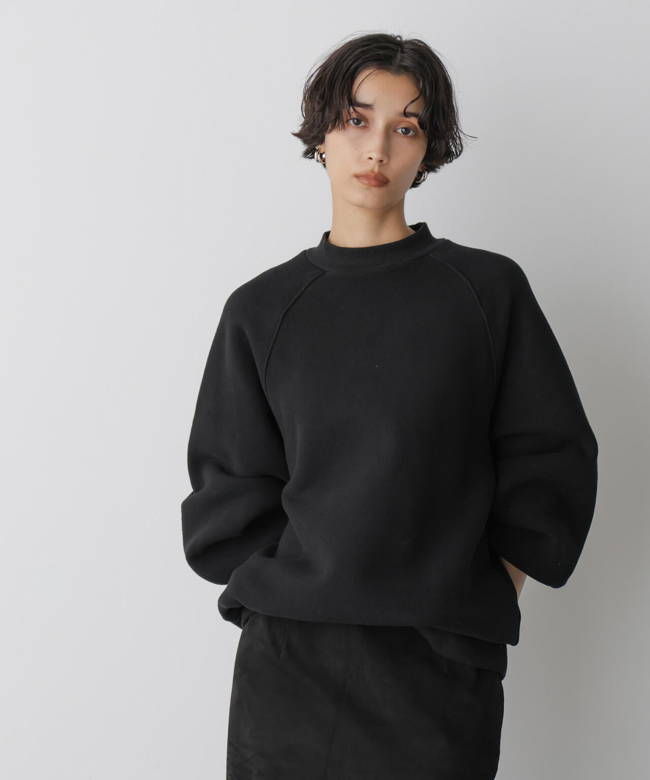 「STEVELOUR」フラッフィースタンドプルオーバー