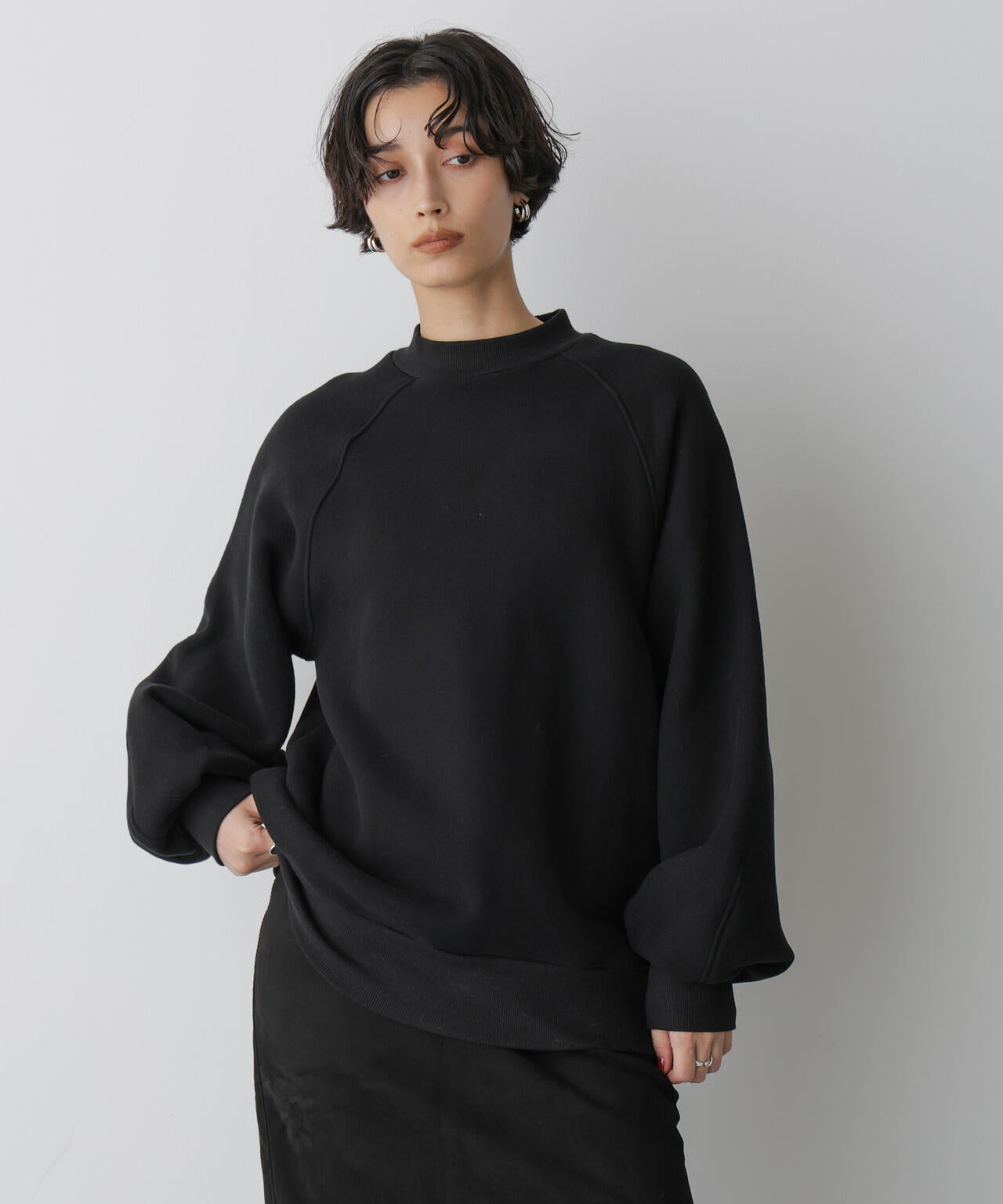 「STEVELOUR」フラッフィースタンドプルオーバー