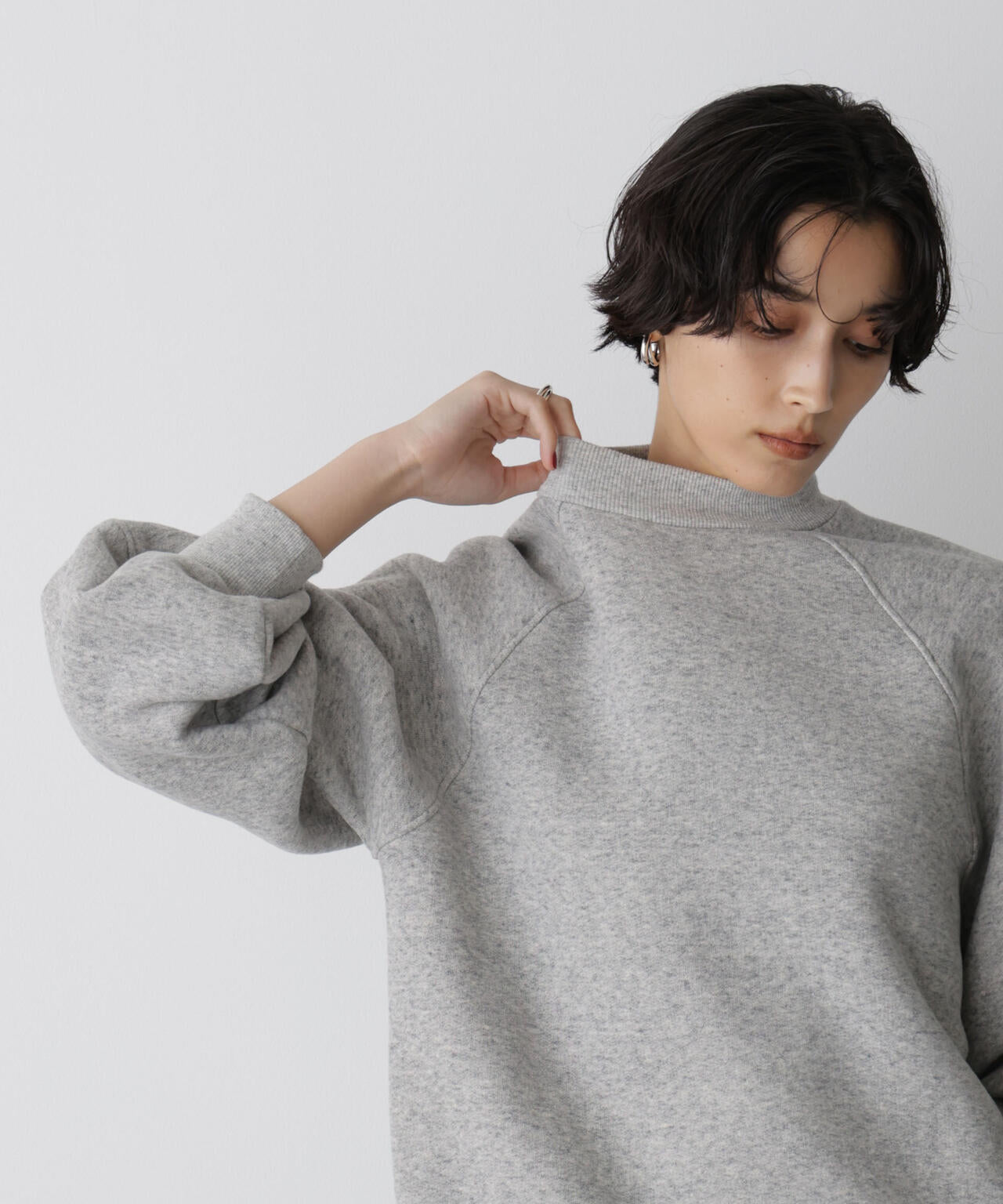 「STEVELOUR」フラッフィースタンドプルオーバー