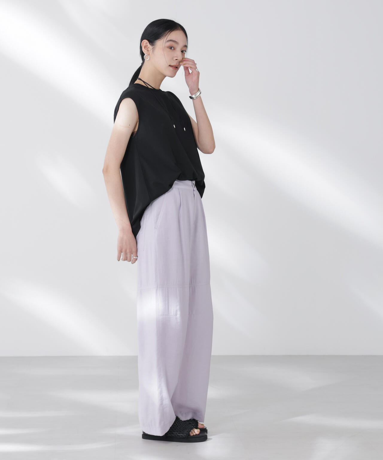 NANOFINE強撚コットンノースリーブトップス