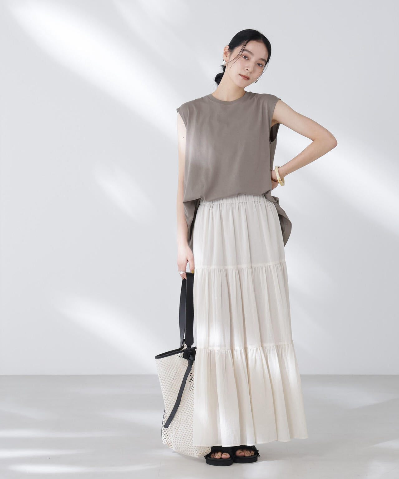 NANOFINE強撚コットンノースリーブトップス