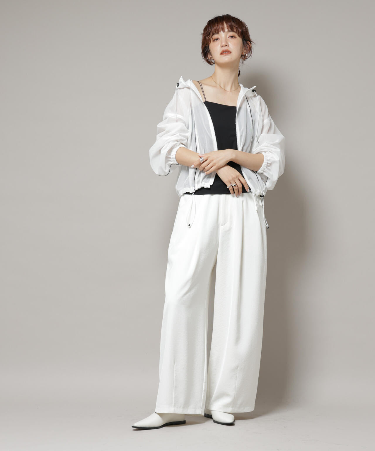 ストレッチポンチカップ付きベアトップキャミソール