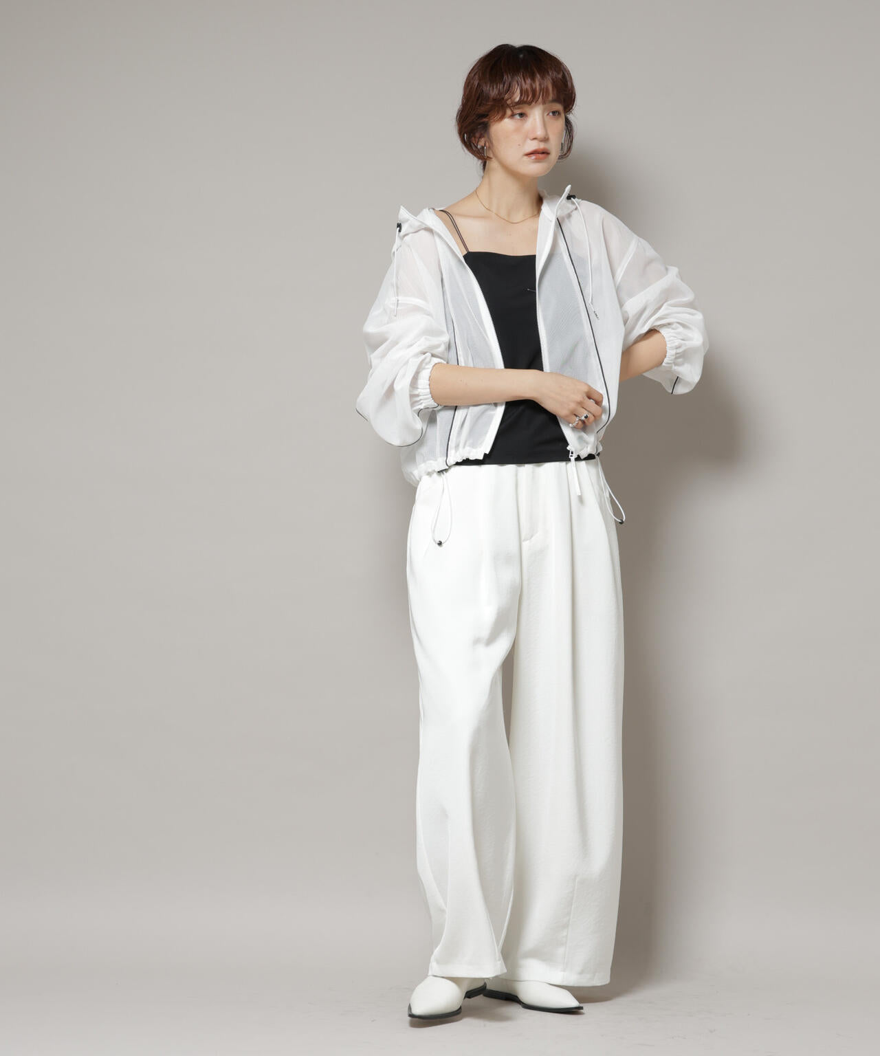 ストレッチポンチカップ付きベアトップキャミソール