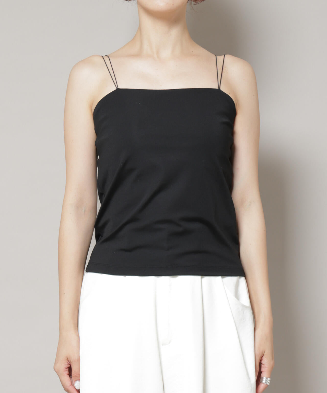 ストレッチポンチカップ付きベアトップキャミソール