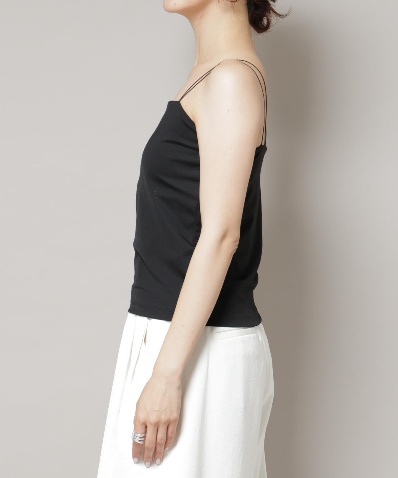 ストレッチポンチカップ付きベアトップキャミソール