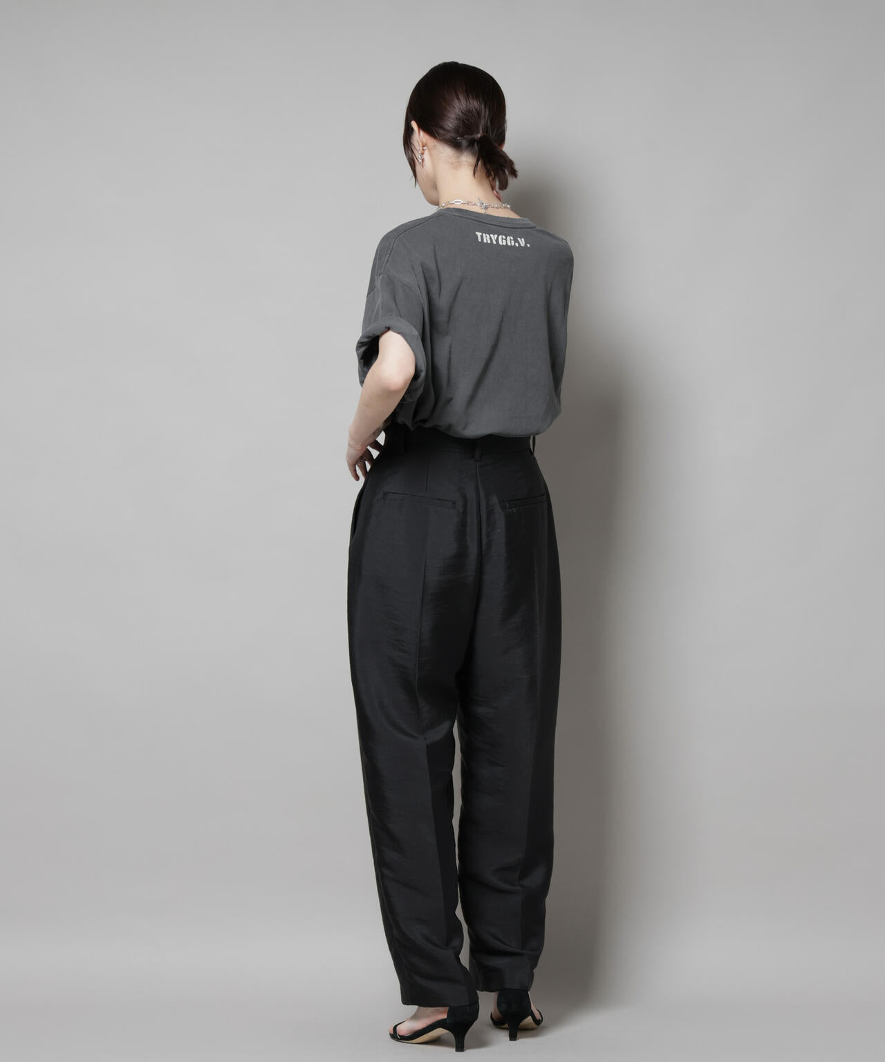 ツイルウェーブタックバレルパンツ