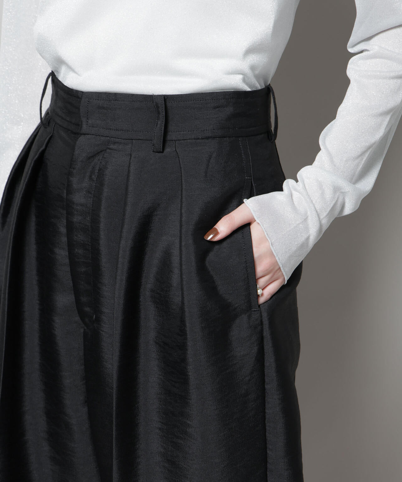 ツイルウェーブタックバレルパンツ