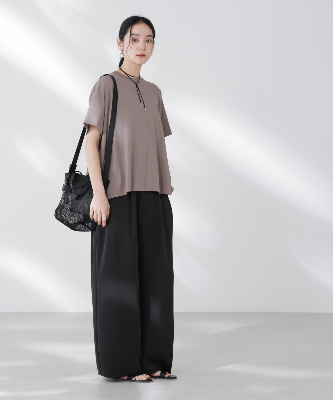 ダルサテンカーブタックパンツ