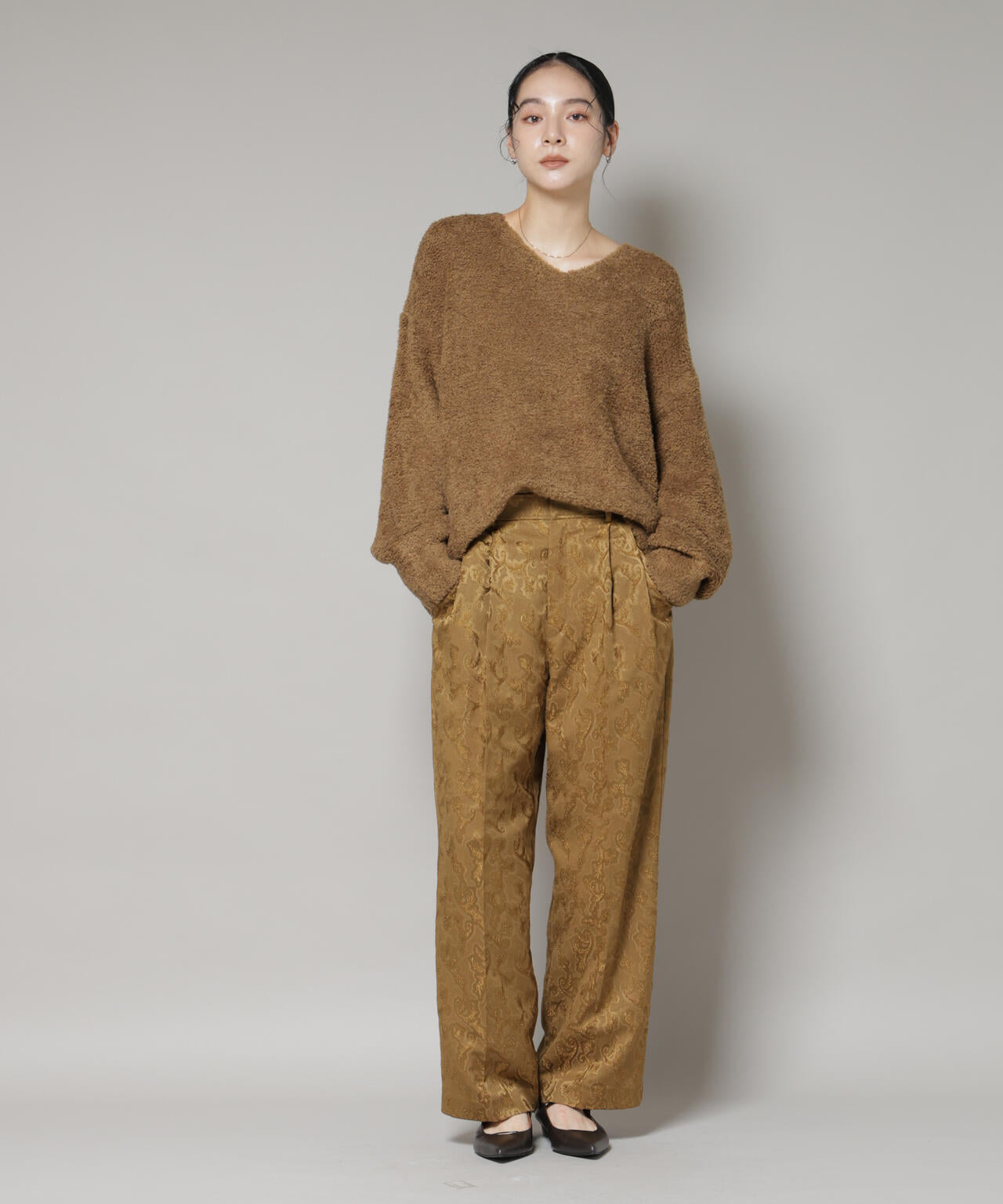 ジャガードタックパンツ