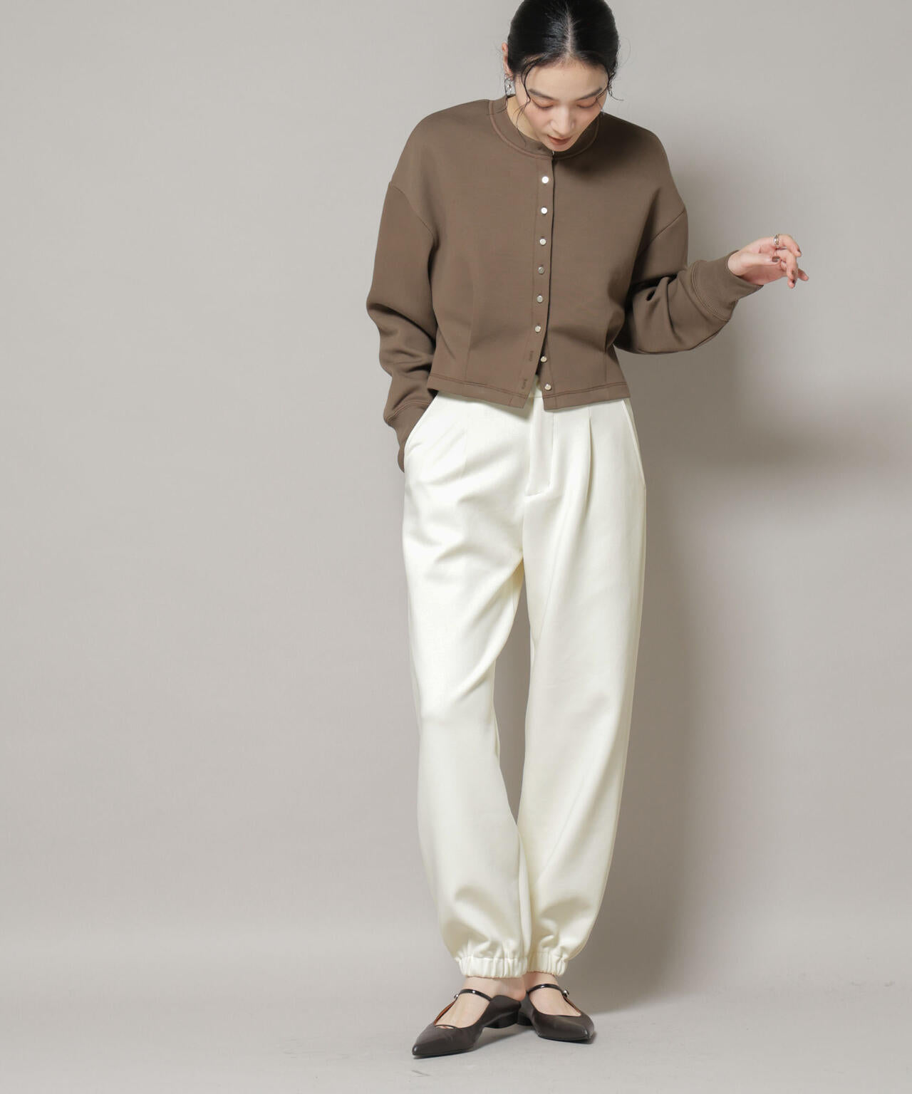 【未使用級】MARK&LONA CODE ダンボール ジョガーパンツ S サイズ MARK&LONA マークアンドロナ CD9-DKPT ダンボール素材 ジョガーパンツ