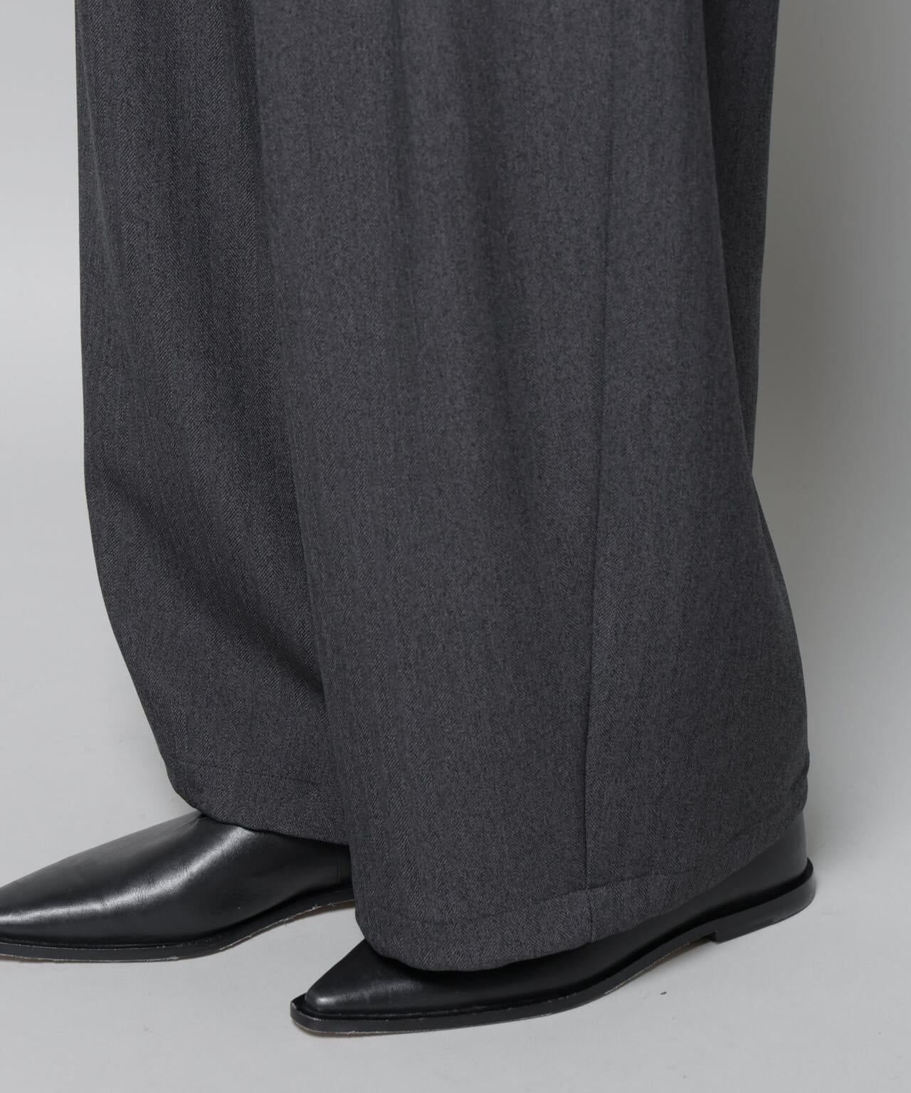 ヘリンボンツイードペインタードロストパンツ