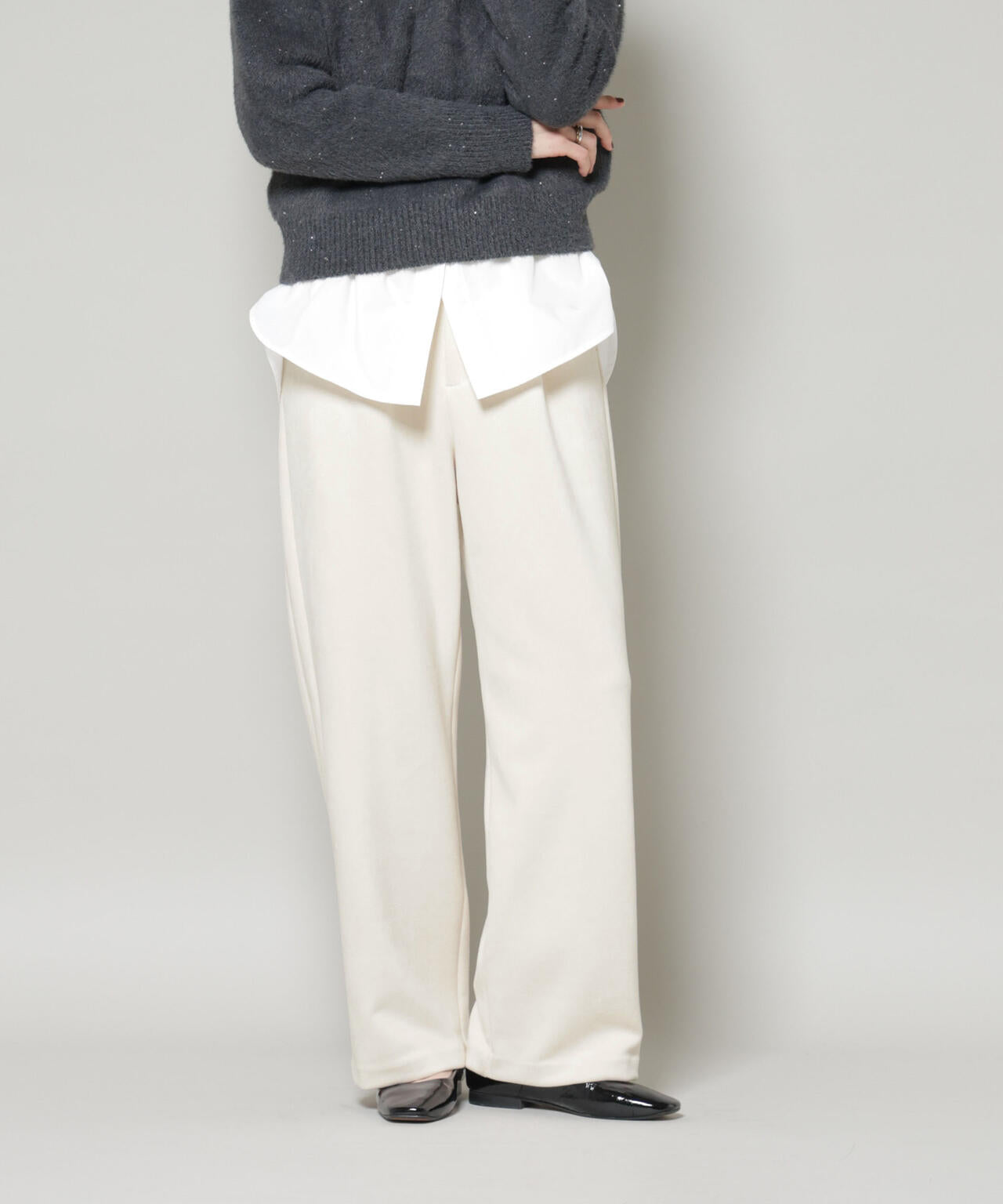 フェイクスエードタックパンツ