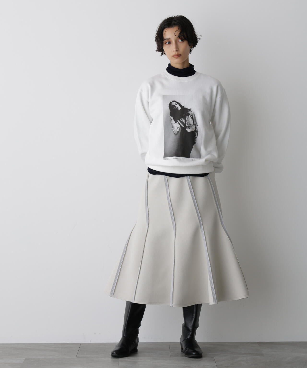 「STEVELOUR」ダンボールシェルスカート