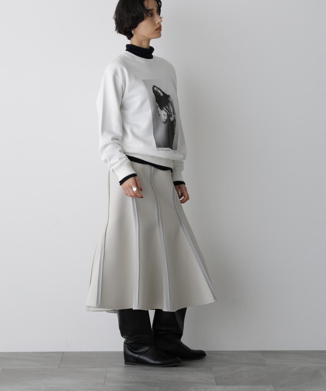 「STEVELOUR」ダンボールシェルスカート