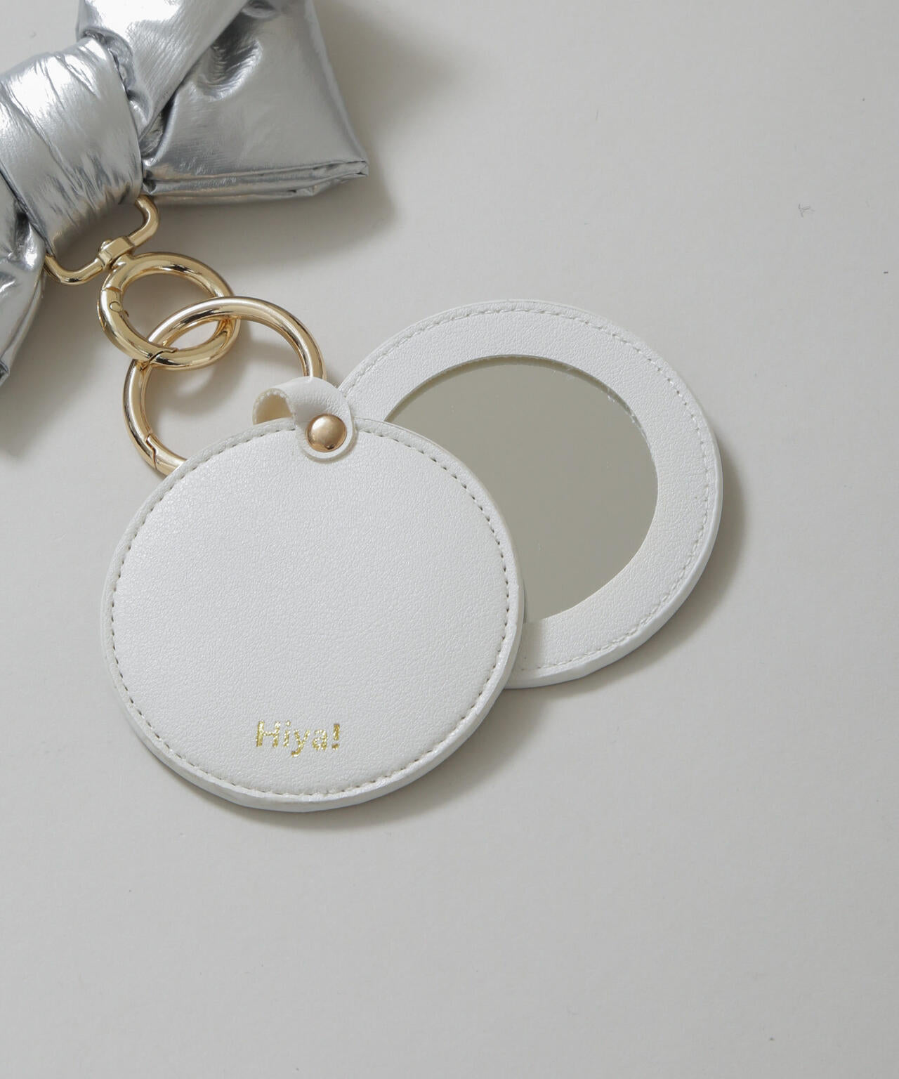 リボンミラーチャーム