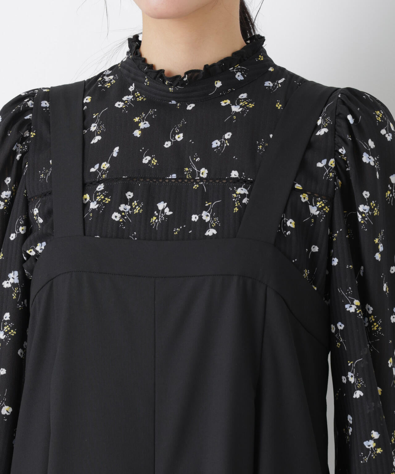 ワイドフレアサロペット