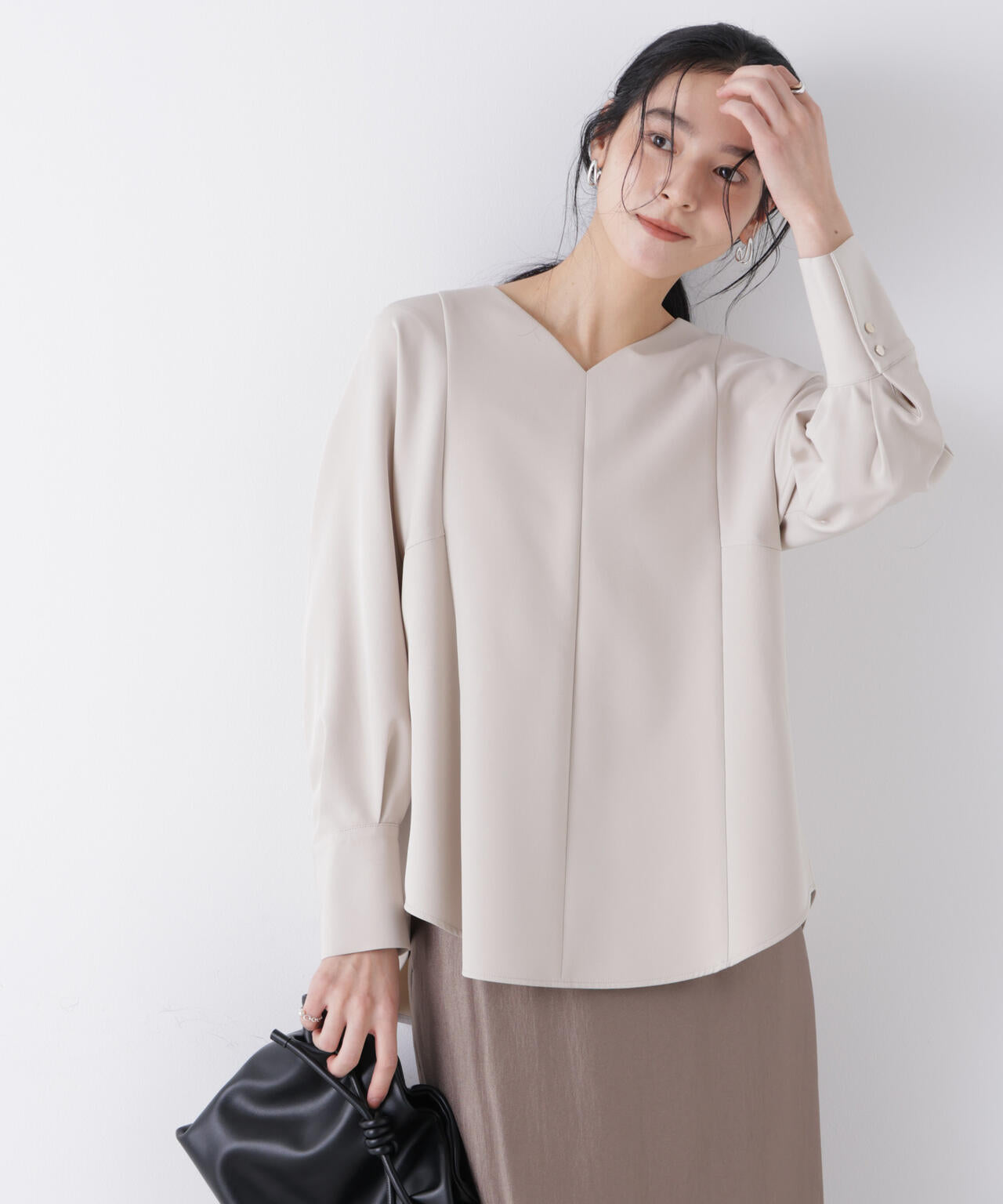 デイリーファンクション Vネックブラウス(セットアップ可)