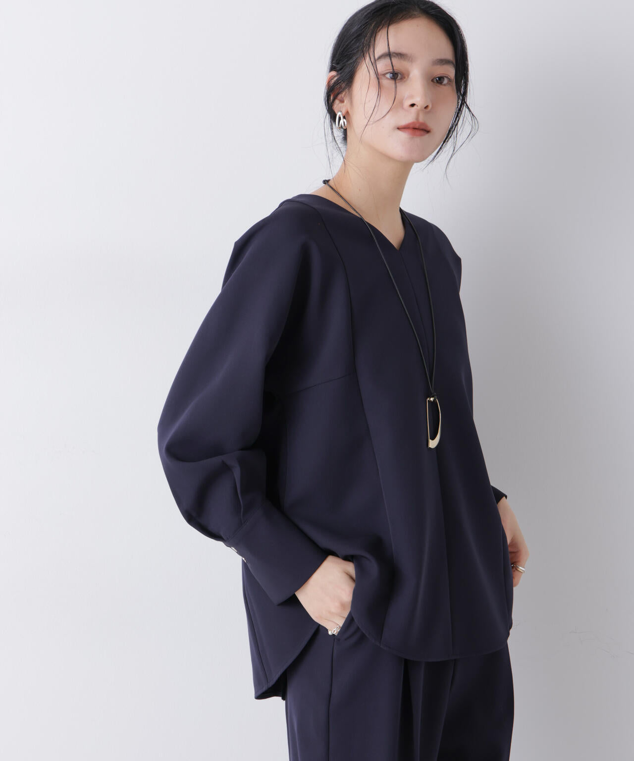 デイリーファンクション Vネックブラウス(セットアップ可)