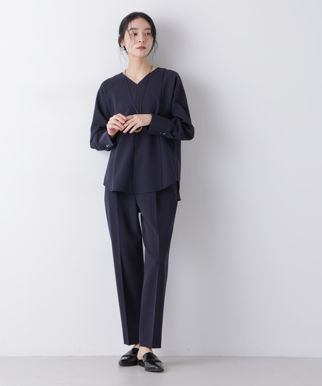 デイリーファンクション Vネックブラウス(セットアップ可)