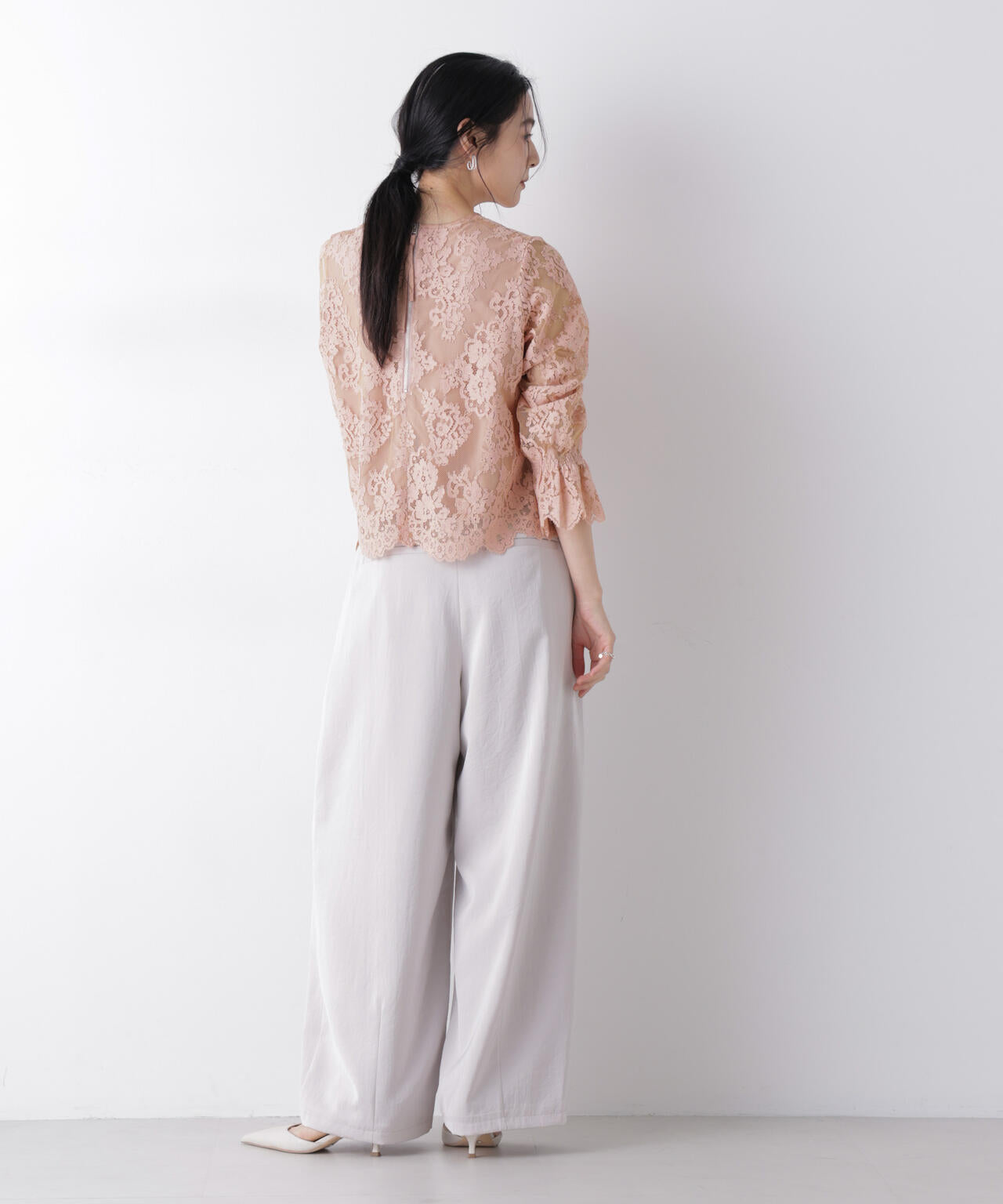レーススカラップブラウス