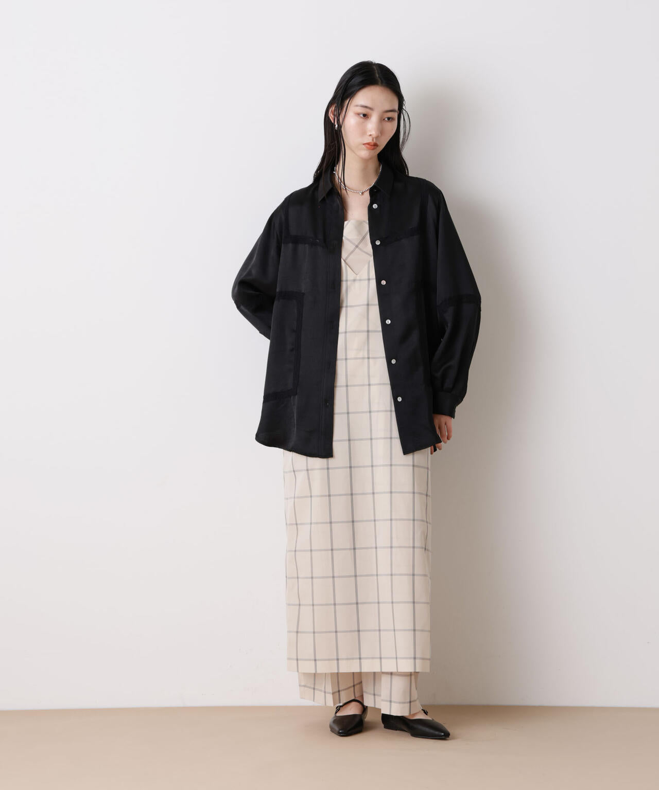 「STEVELOUR」サテンレーストリミングブラウス(セットアップ可)