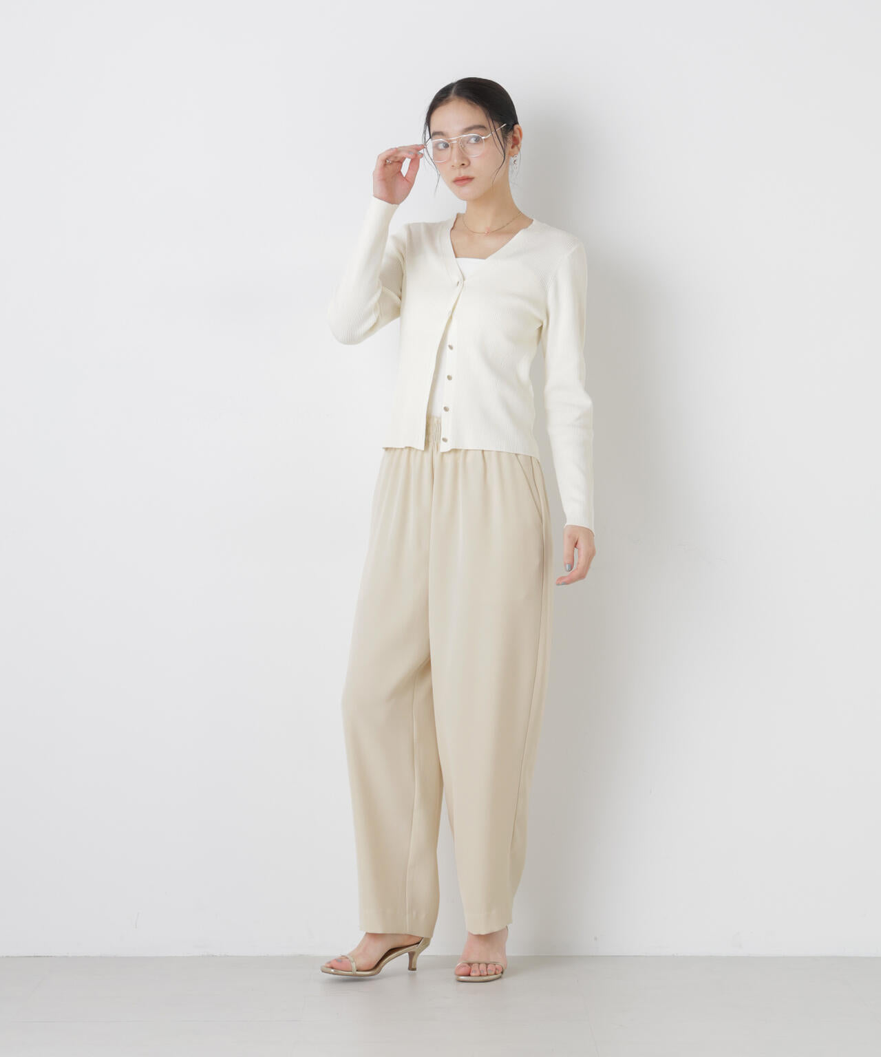 ウォッシャブルハイツイストVネックリブカーディガン