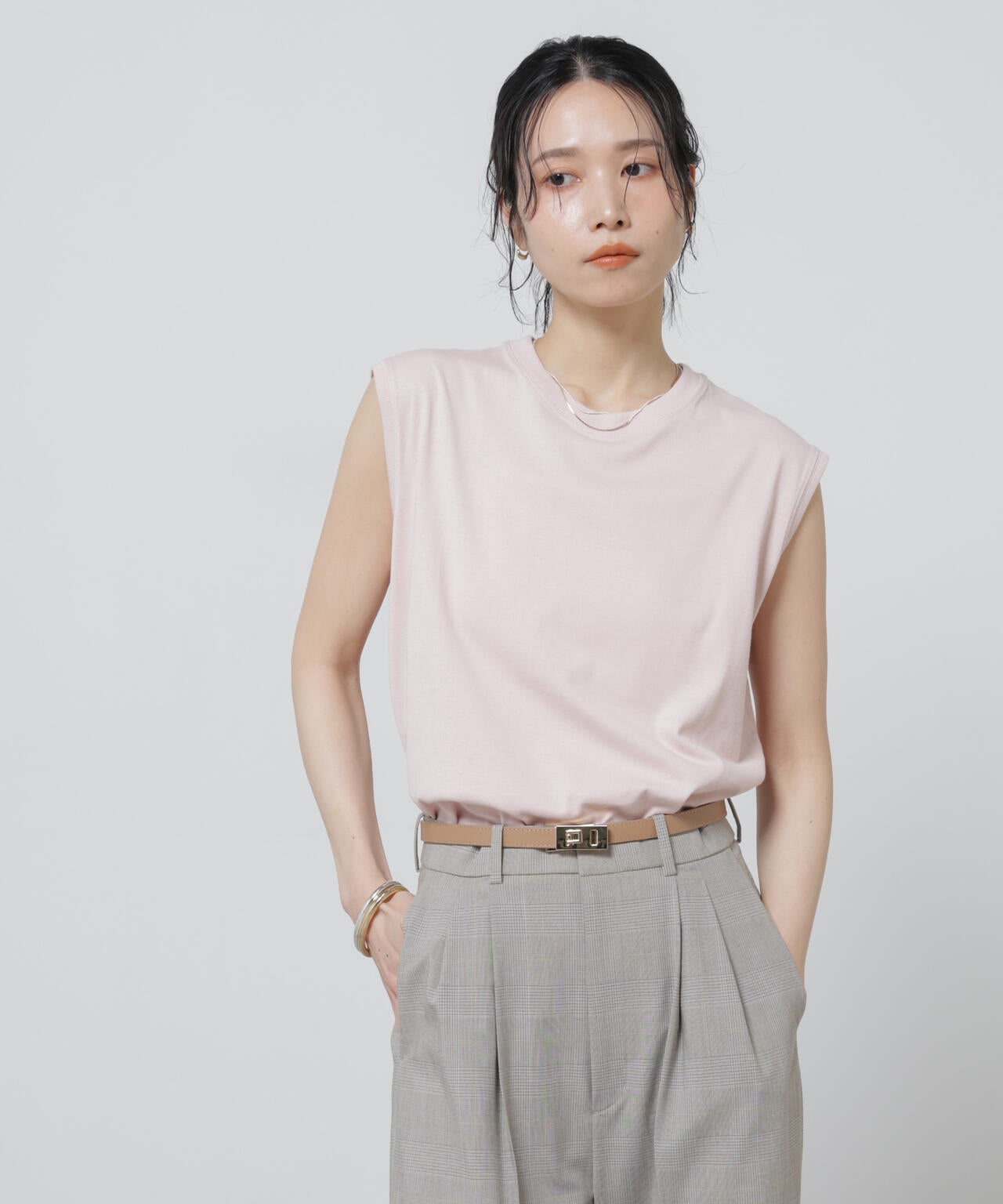 【限定価格・新品未使用】MARK&LONA カラフルノースリーブシャツ Anti Soaked(R) 汗染み防止カラフルノースリTシャツ | NANO universe