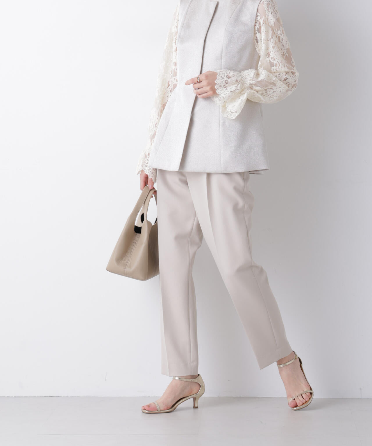 デイリーファンクション タックテーパードパンツ(セットアップ可)